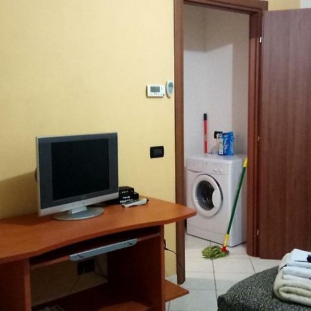 Scarpone Apartment Павия Екстериор снимка