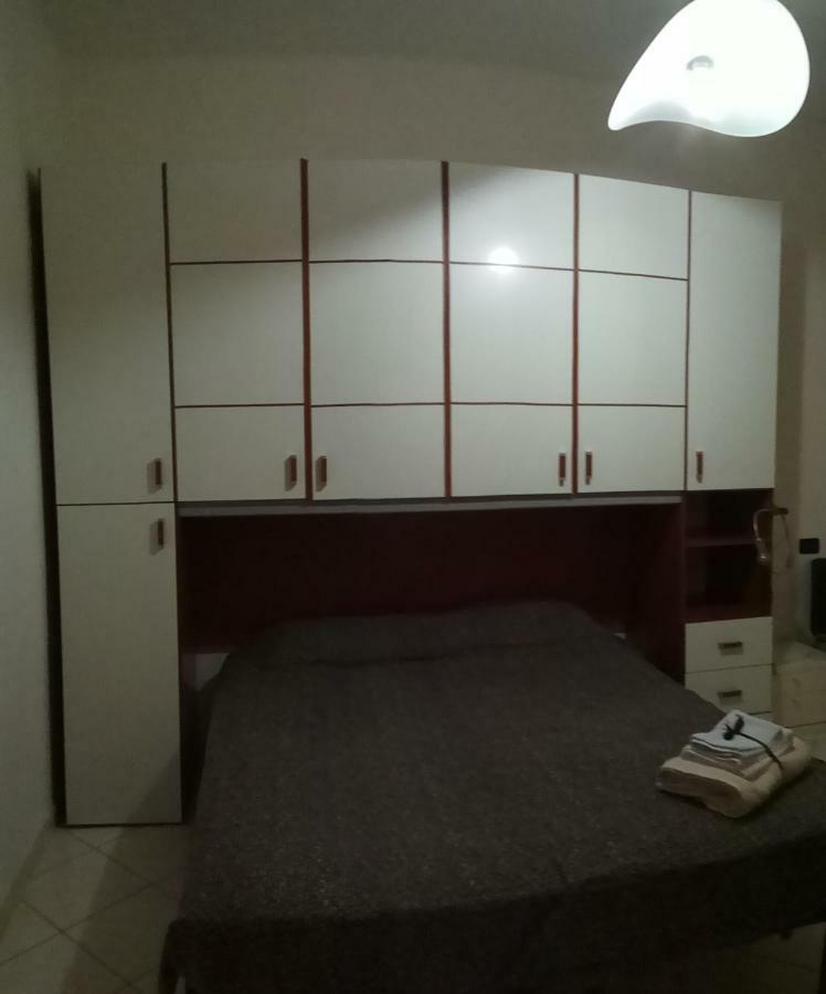 Scarpone Apartment Павия Екстериор снимка
