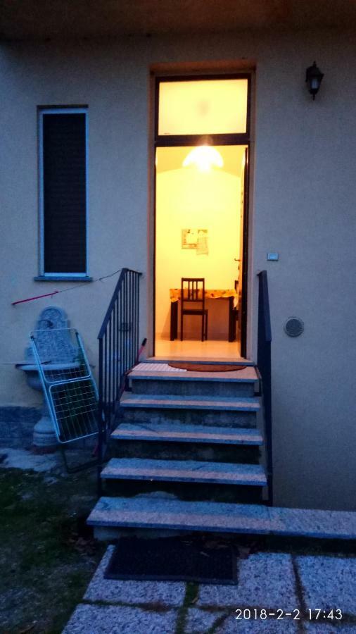 Scarpone Apartment Павия Екстериор снимка
